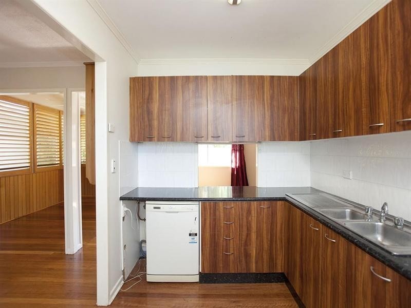 67 Mingera Street, Mansfield QLD 4122