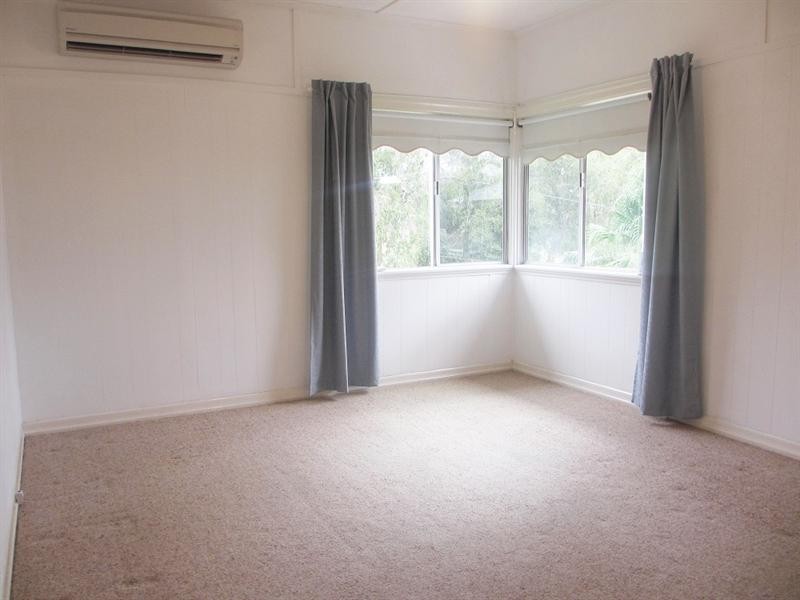 55 Digby Street, Holland Park QLD 4121