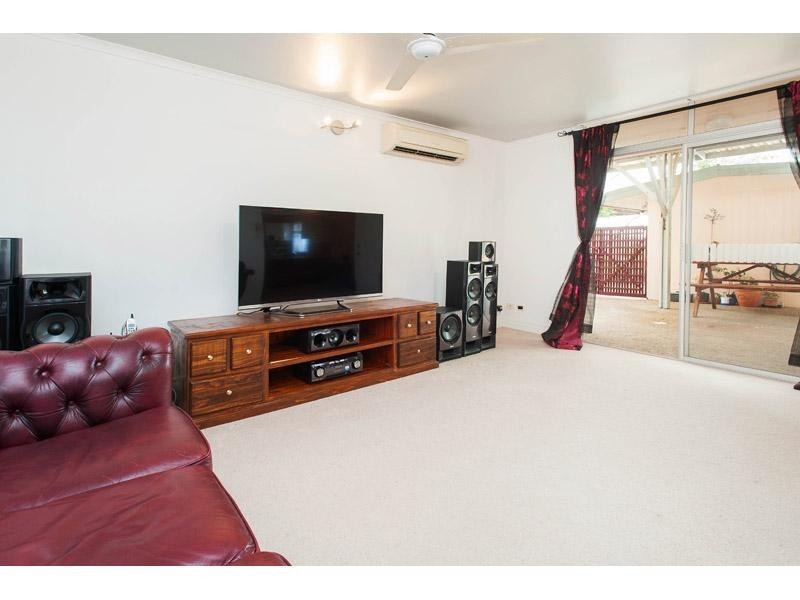 11 Pareena Crescent, Mansfield QLD 4122