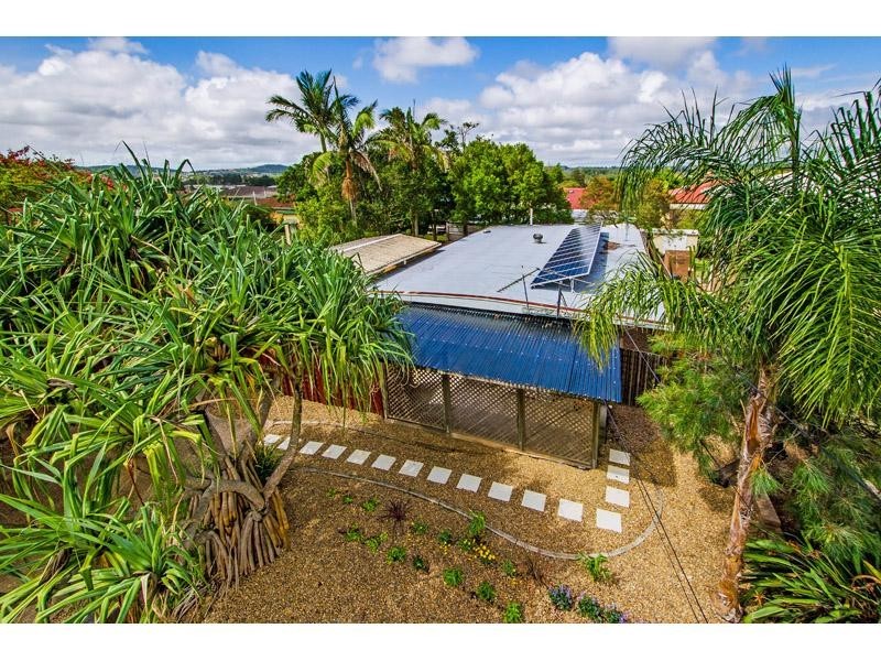 11 Pareena Crescent, Mansfield QLD 4122