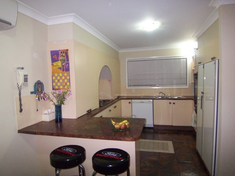 2 Brochet Street, Mansfield QLD 4122