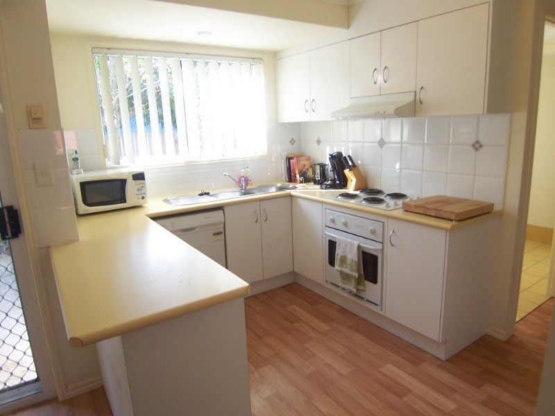 82 Bleasby Road, Eight Mile Plains QLD 4113