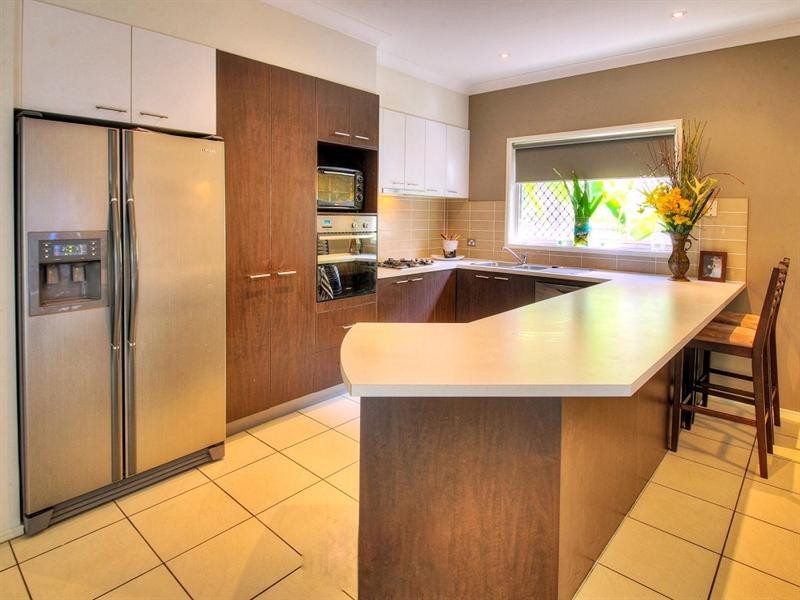 14 Yvonne Road, Eight Mile Plains QLD 4113