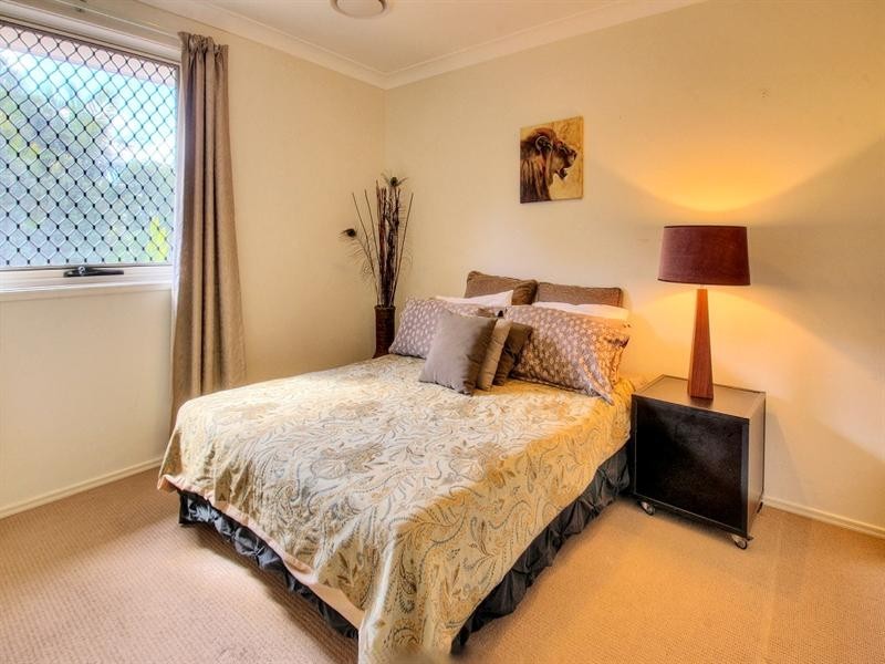 14 Yvonne Road, Eight Mile Plains QLD 4113