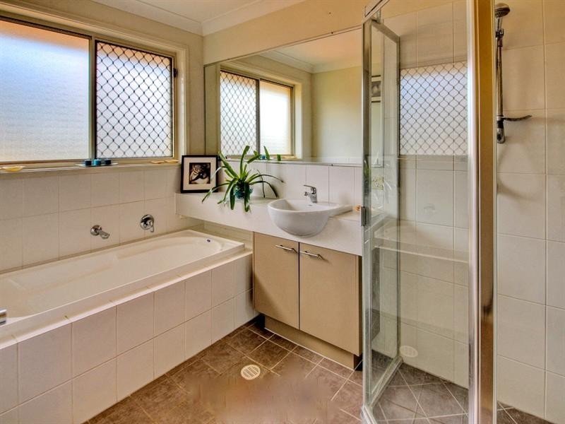 14 Yvonne Road, Eight Mile Plains QLD 4113