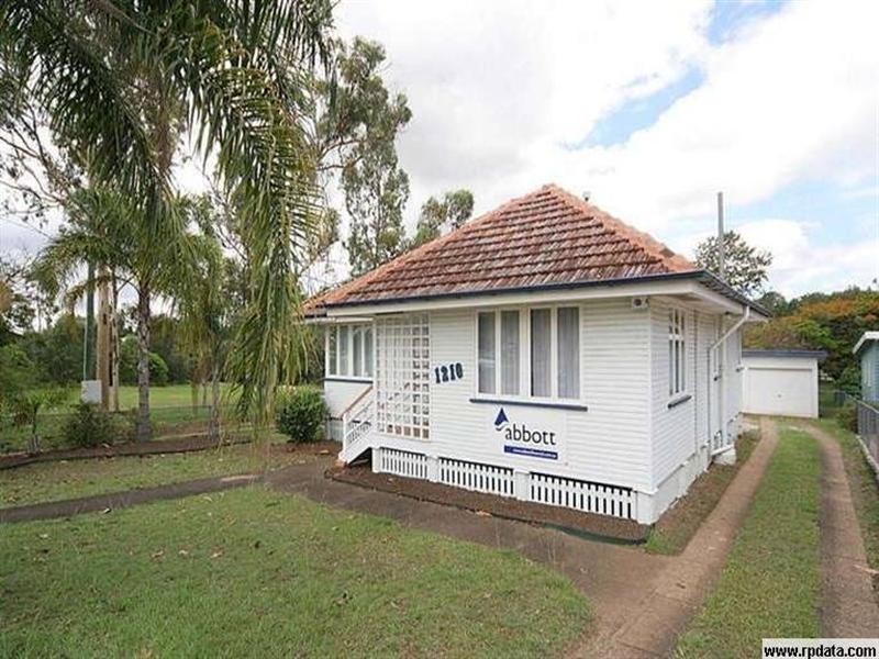 1210 Logan Road, Holland Park West QLD 4121