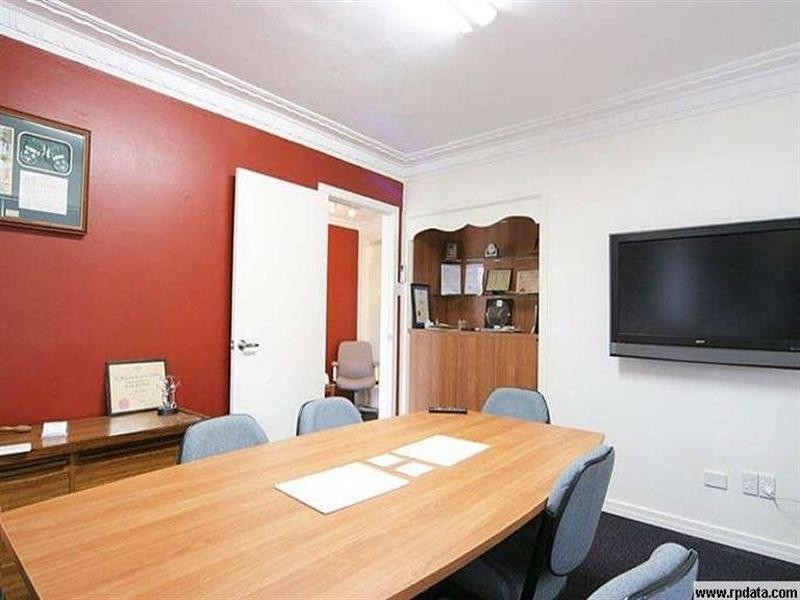 1210 Logan Road, Holland Park West QLD 4121