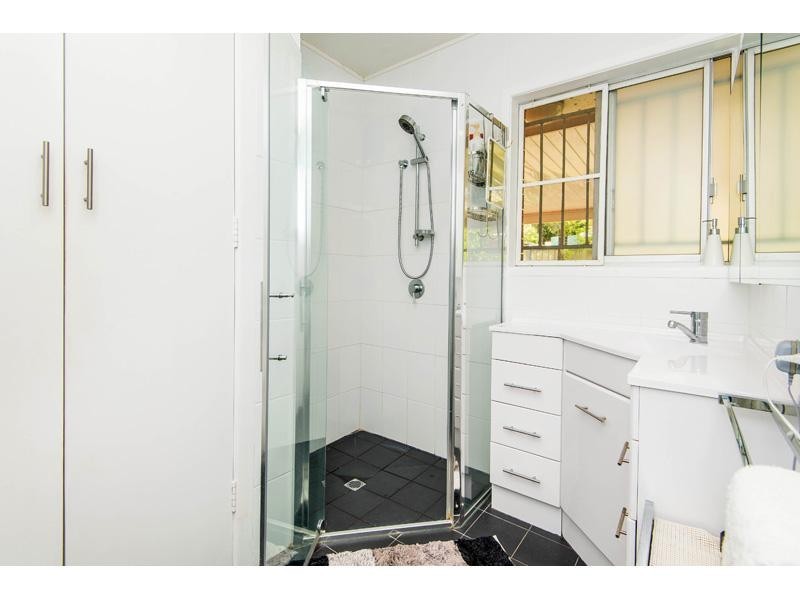 15 Kiparra Street, Mansfield QLD 4122