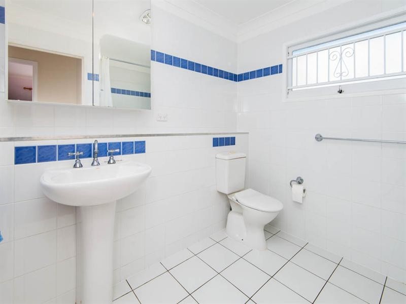 42 Grout Street, Macgregor QLD 4109