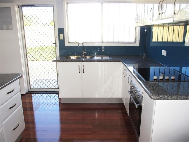 42 Grout Street, Macgregor QLD 4109