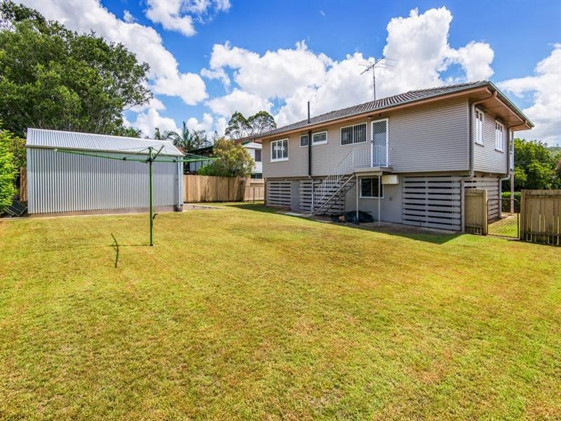 42 Grout Street, Macgregor QLD 4109