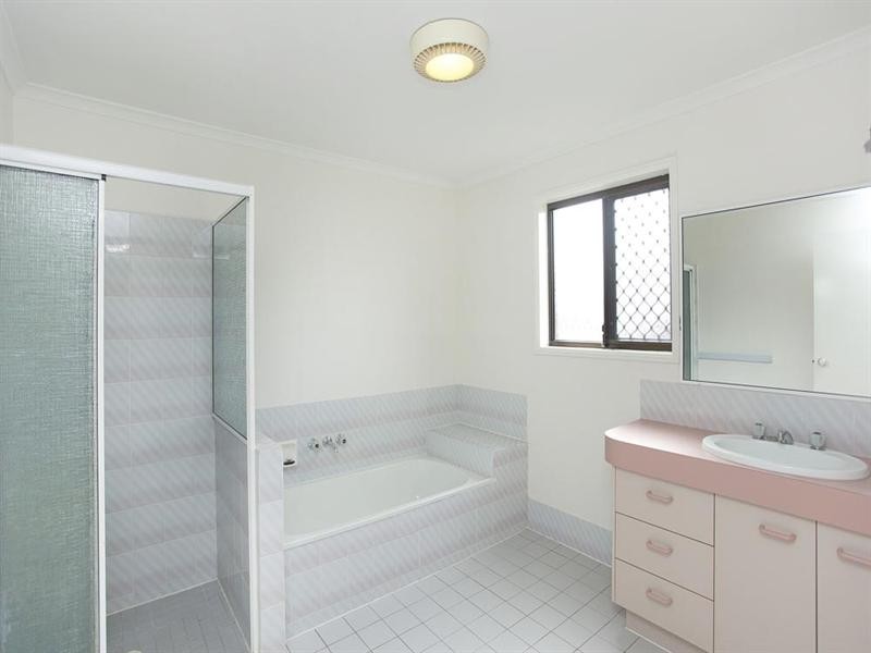 44 Chateau Street, Calamvale QLD 4116