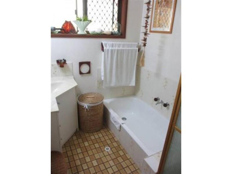 106 Crewe Street, Mount Gravatt East QLD 4122