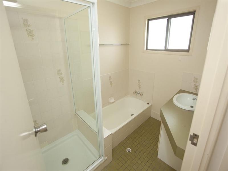 2 Bexhill Street, Acacia Ridge QLD 4110