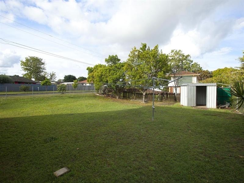 2 Bexhill Street, Acacia Ridge QLD 4110