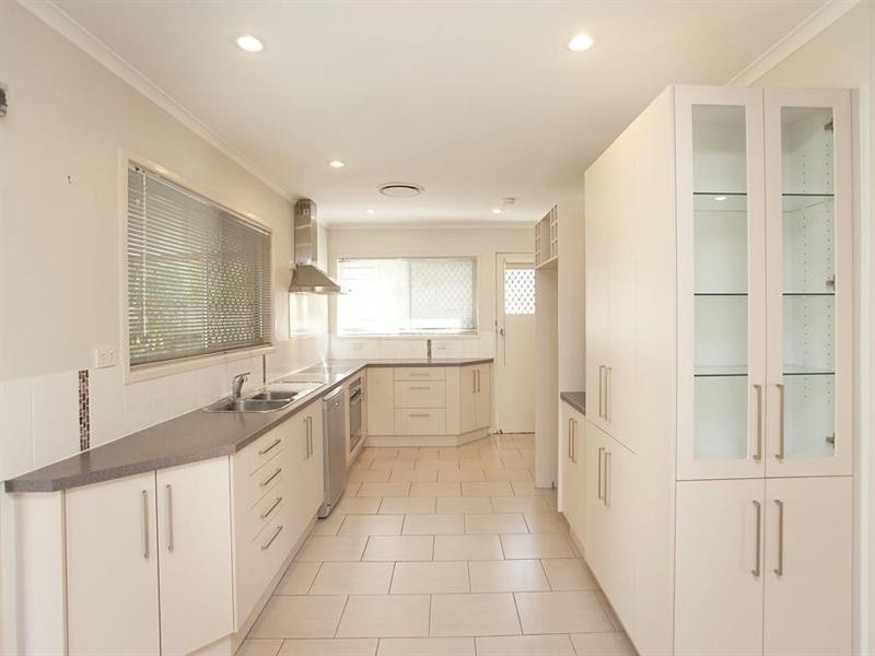 14 McCracken Street, Wishart QLD 4122