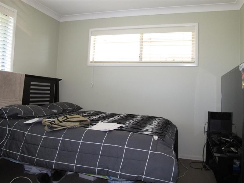 16 Auckland Street, Wishart QLD 4122