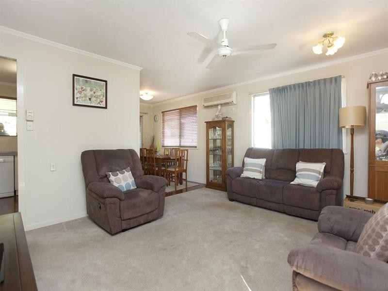 67 Valentia Street, Mansfield QLD 4122
