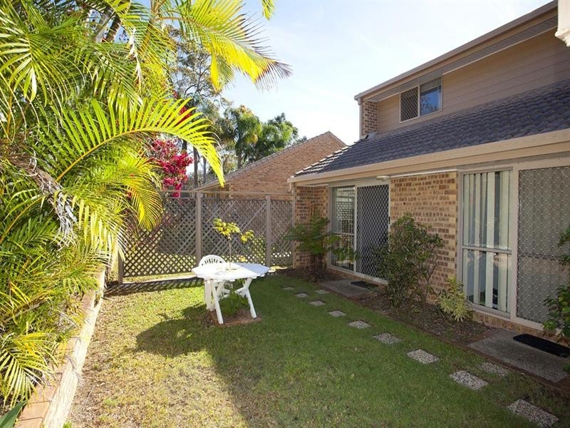 2/5 Pasley Street, Wishart QLD 4122