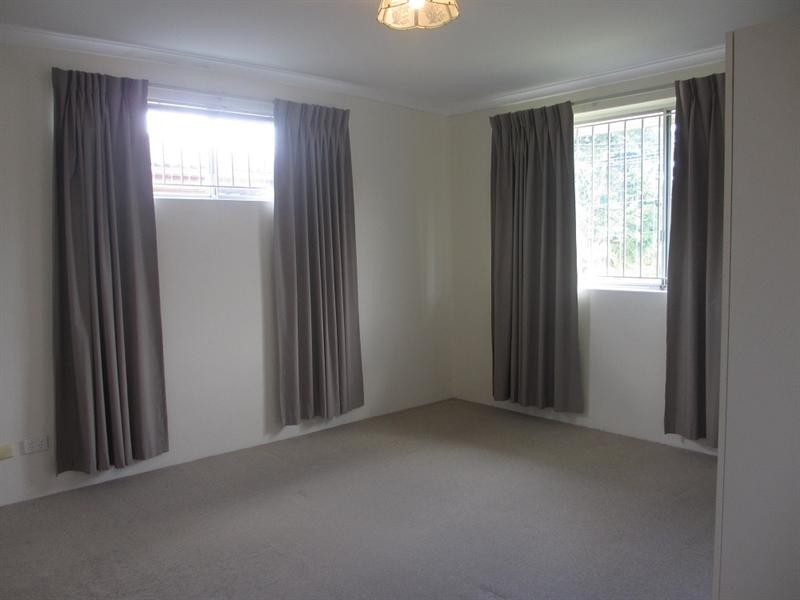 4 Ilya Street, Macgregor QLD 4109