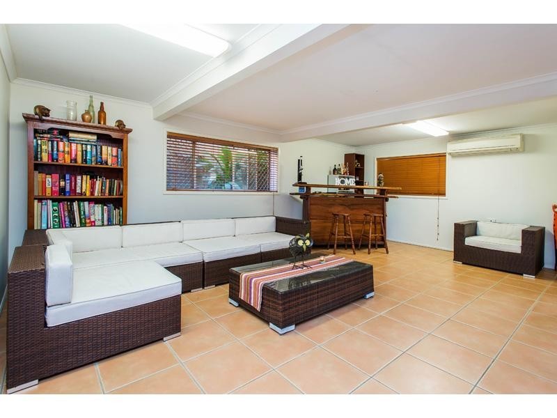 107 Ham Road, Mansfield QLD 4122