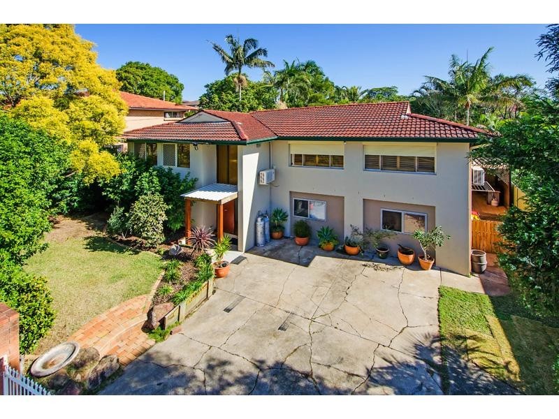 107 Ham Road, Mansfield QLD 4122