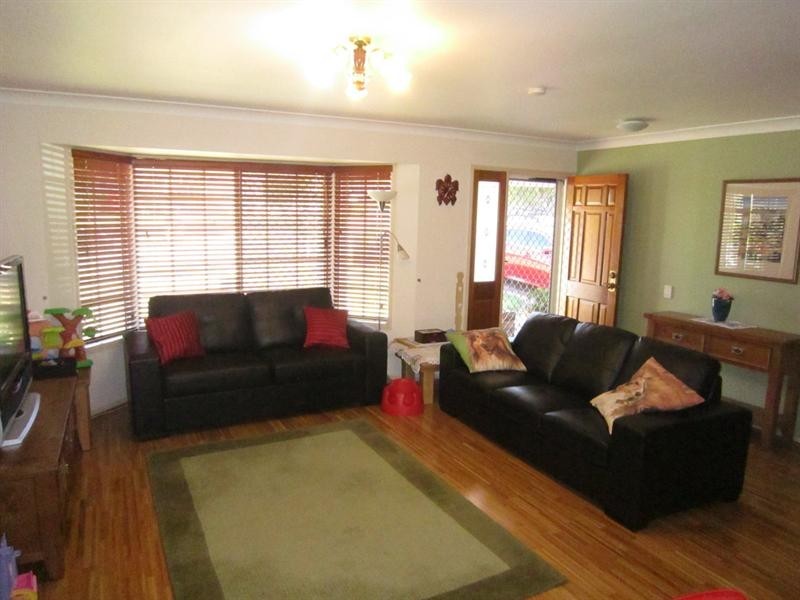 90 Nardie Street, Eight Mile Plains QLD 4113