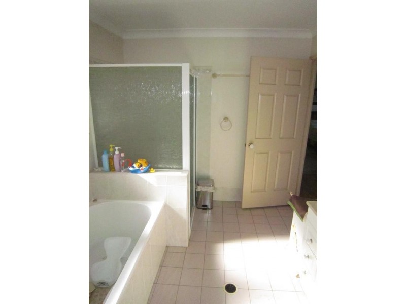 90 Nardie Street, Eight Mile Plains QLD 4113