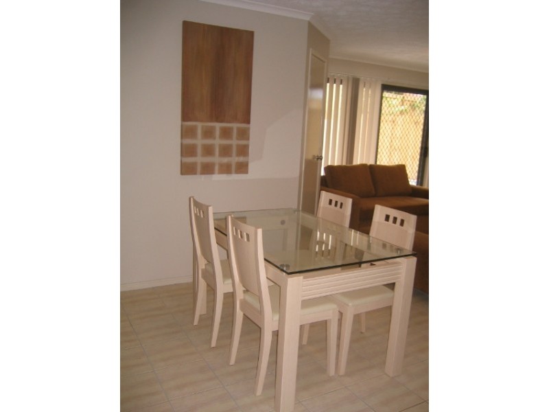 6 Omeo Street, Macgregor QLD 4109