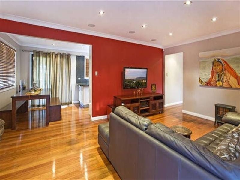 71 Mingera Street, Mansfield QLD 4122