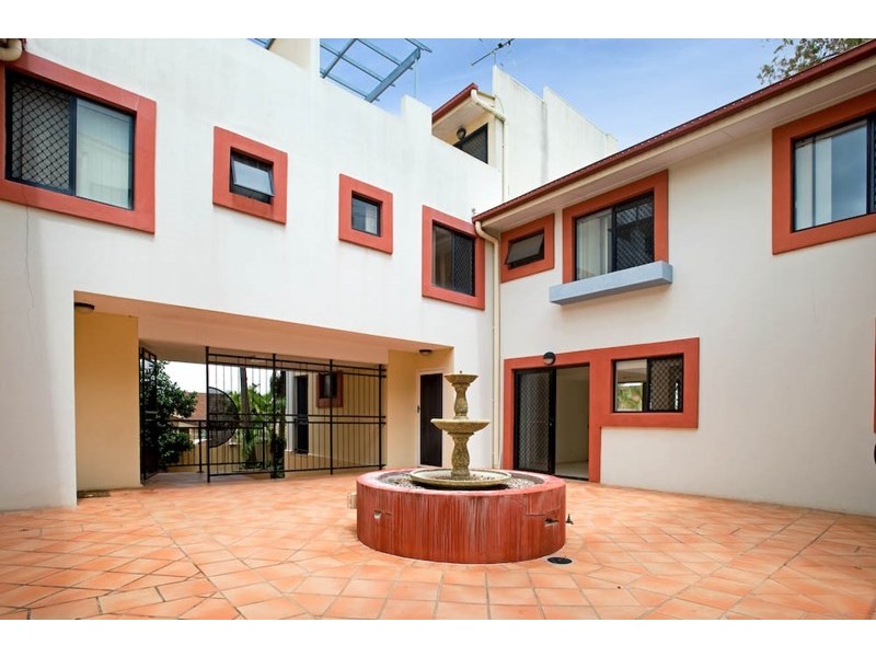 1/2200 Logan Road, Upper Mount Gravatt QLD 4122