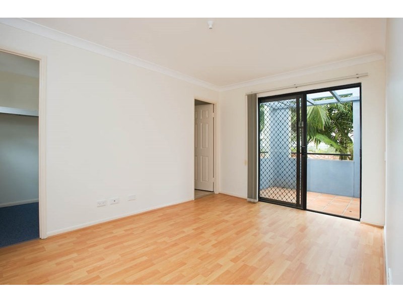 1/2200 Logan Road, Upper Mount Gravatt QLD 4122