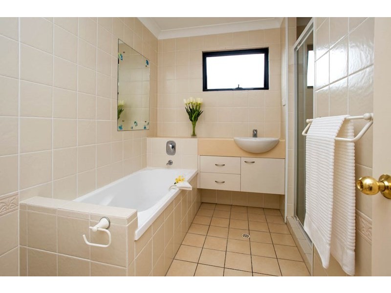 1/2200 Logan Road, Upper Mount Gravatt QLD 4122