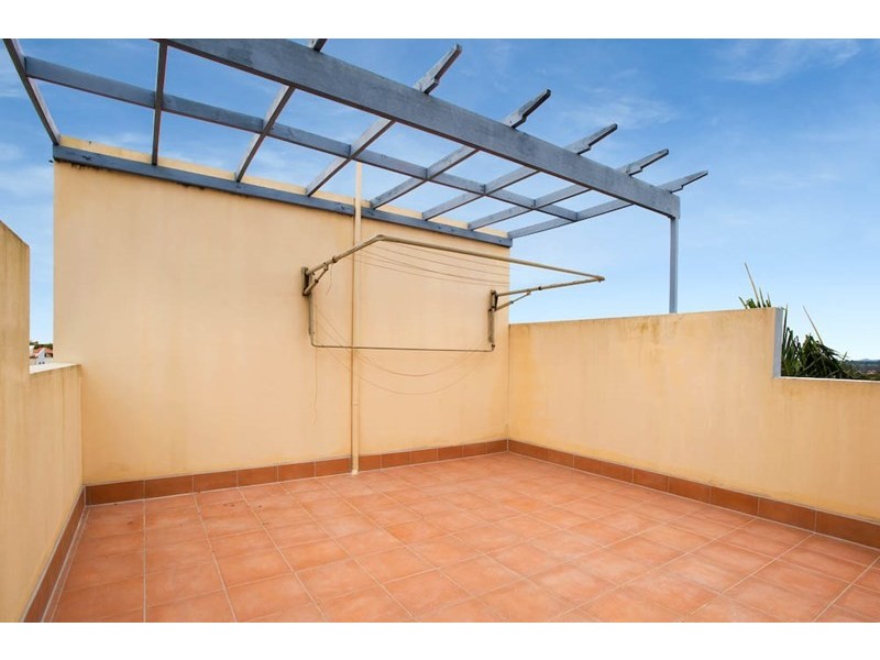 1/2200 Logan Road, Upper Mount Gravatt QLD 4122