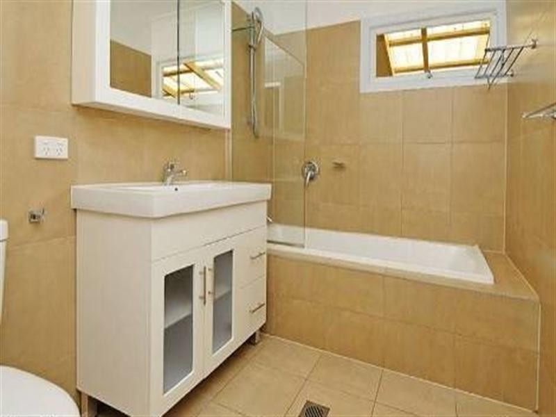15 Curfew Street, Upper Mount Gravatt QLD 4122