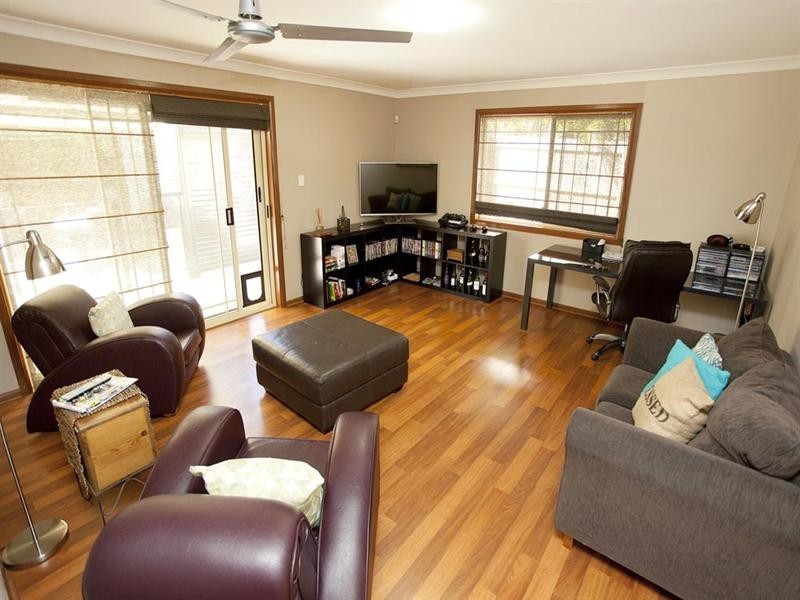 12 Cadogan Street, Carindale QLD 4152