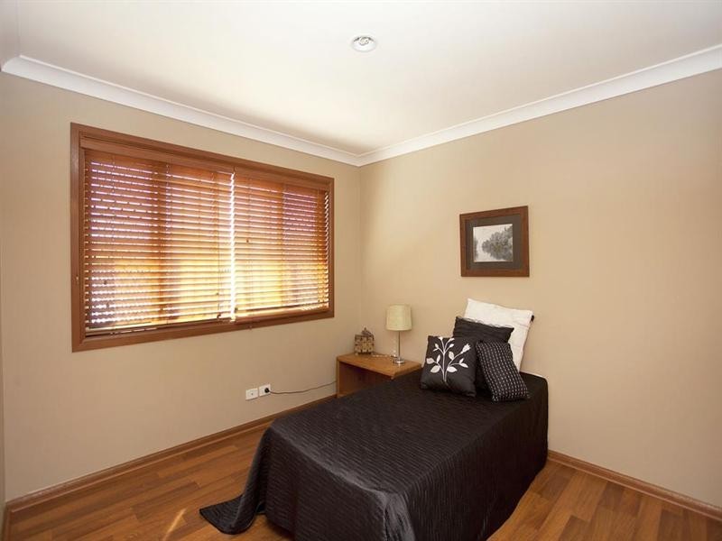 12 Cadogan Street, Carindale QLD 4152