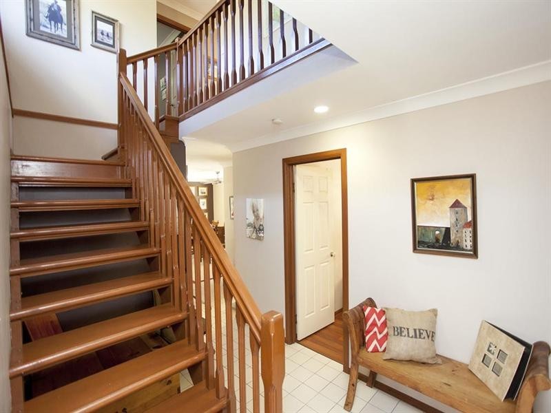 12 Cadogan Street, Carindale QLD 4152