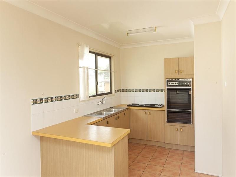 2 Bexhill Street, Acacia Ridge QLD 4110