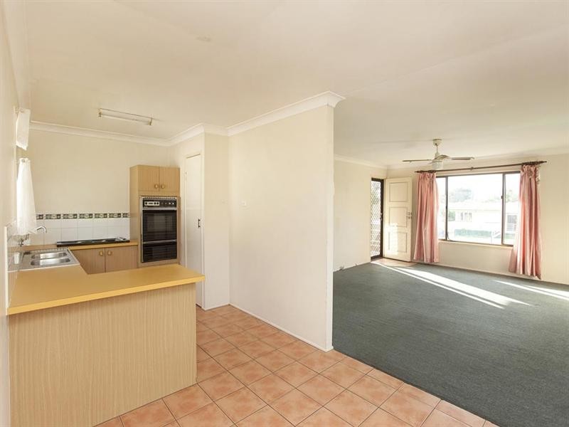 2 Bexhill Street, Acacia Ridge QLD 4110