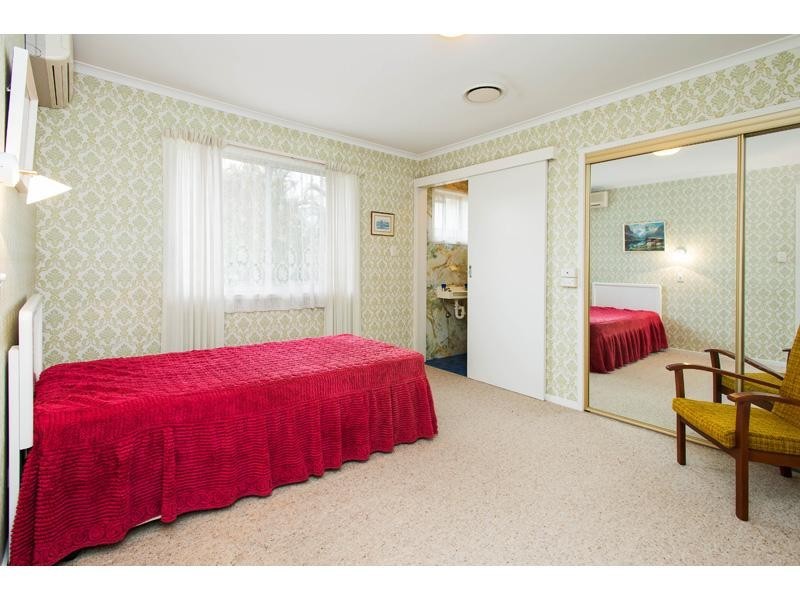 15 Wolcott Street, Wishart QLD 4122