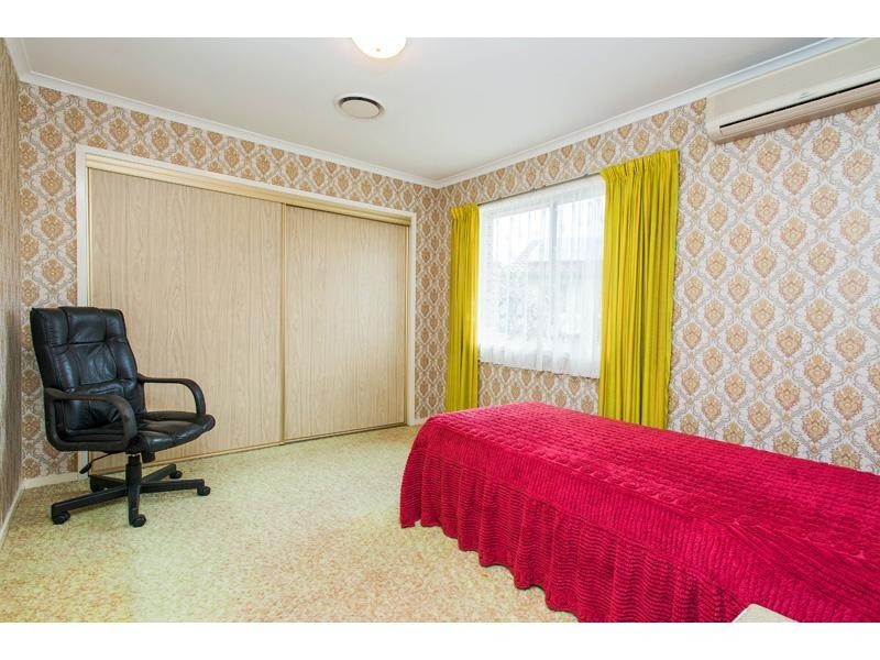 15 Wolcott Street, Wishart QLD 4122