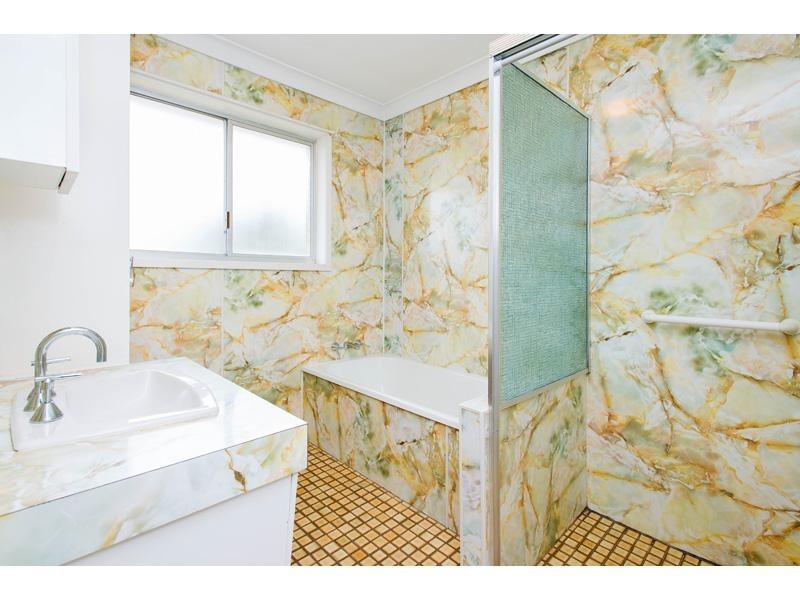 15 Wolcott Street, Wishart QLD 4122