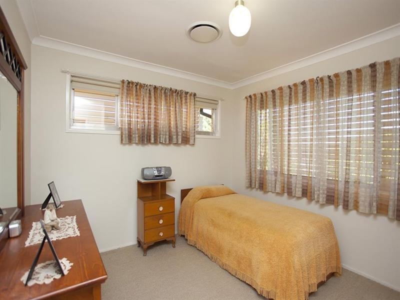 15 Salandra Street, Mansfield QLD 4122