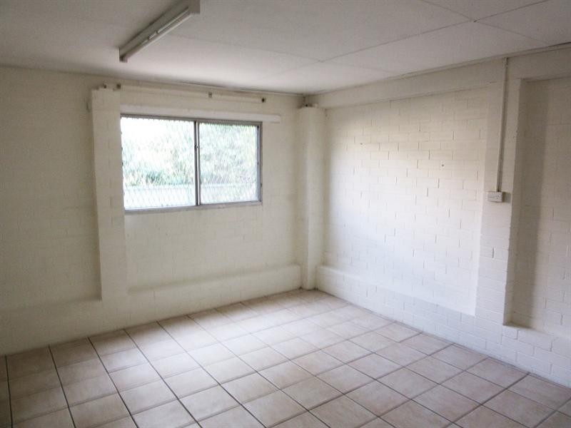 15 Algona Street, Holland Park West QLD 4121