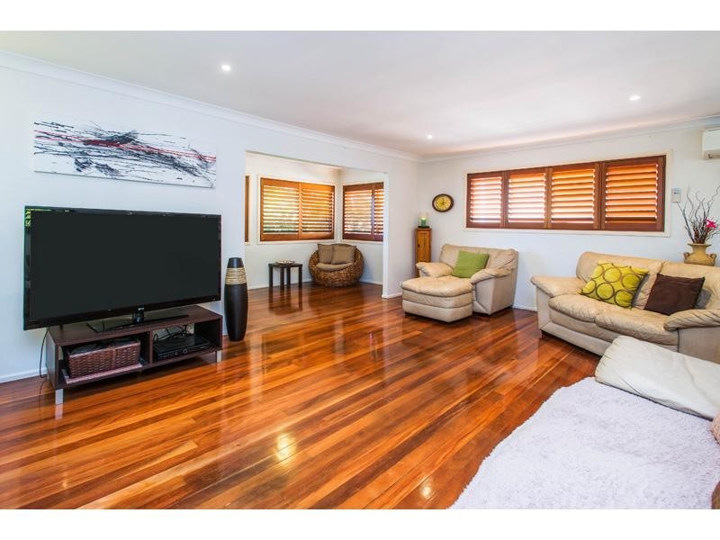 107 Ham Road, Mansfield QLD 4122