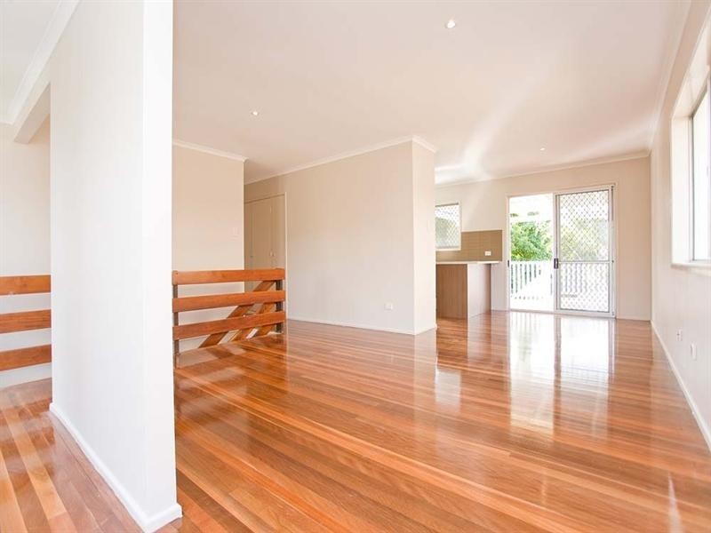 18 Malmrose Street, Wishart QLD 4122