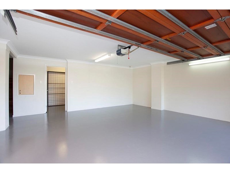 18 Highland Terrace, St Lucia QLD 4067