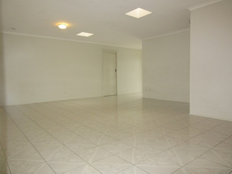 3 Calanda Street, Wishart QLD 4122