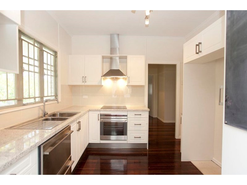 103 Creek Road, Mount Gravatt East QLD 4122